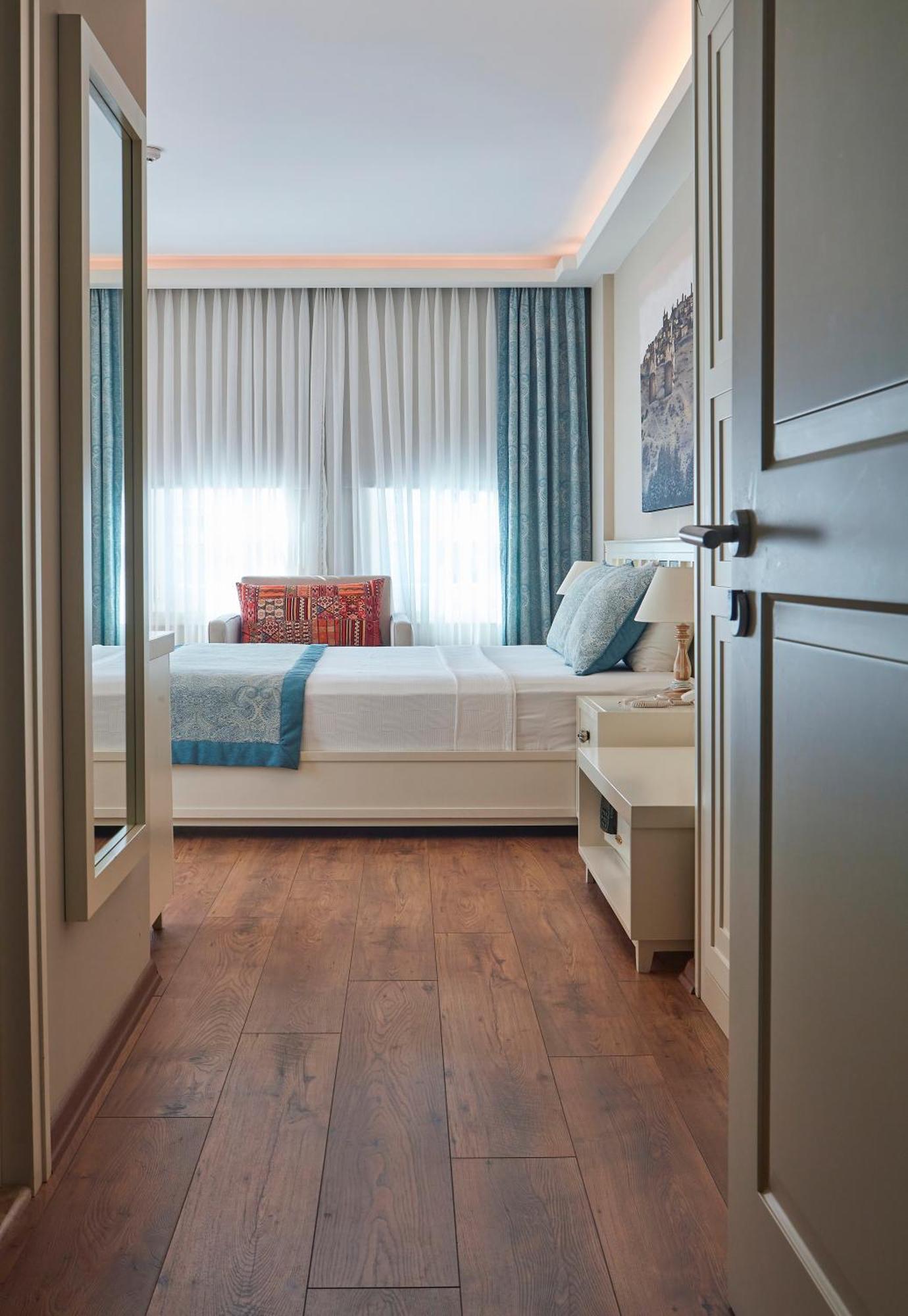Meydani Butik Hotel İmroz Екстериор снимка