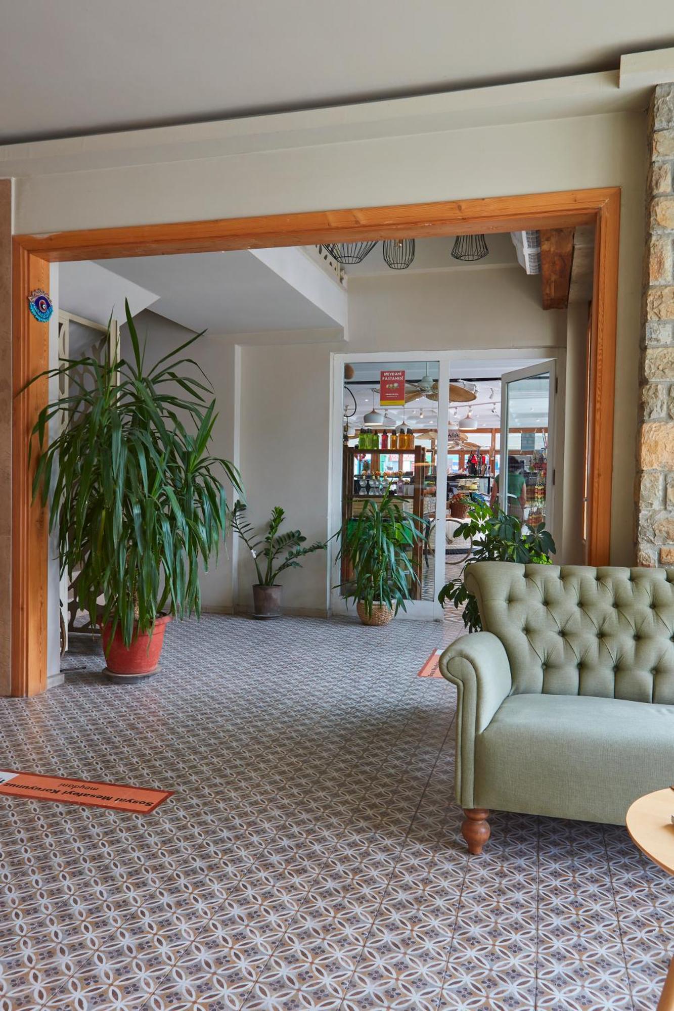 Meydani Butik Hotel İmroz Екстериор снимка